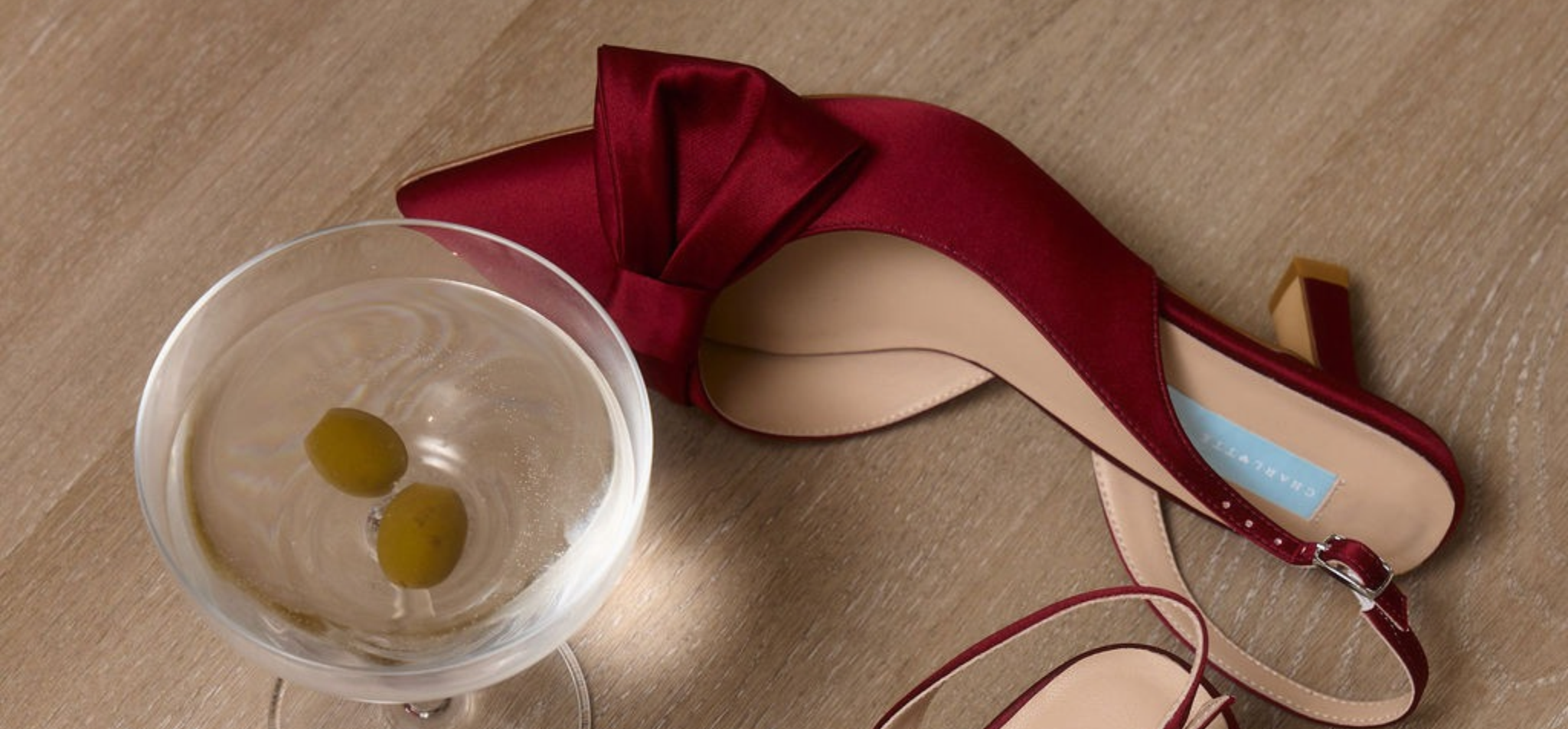Mia Wine: A Little More Colour for the Fashion-Forward Bride