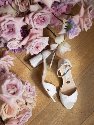 mid-heel-wedding-shoes