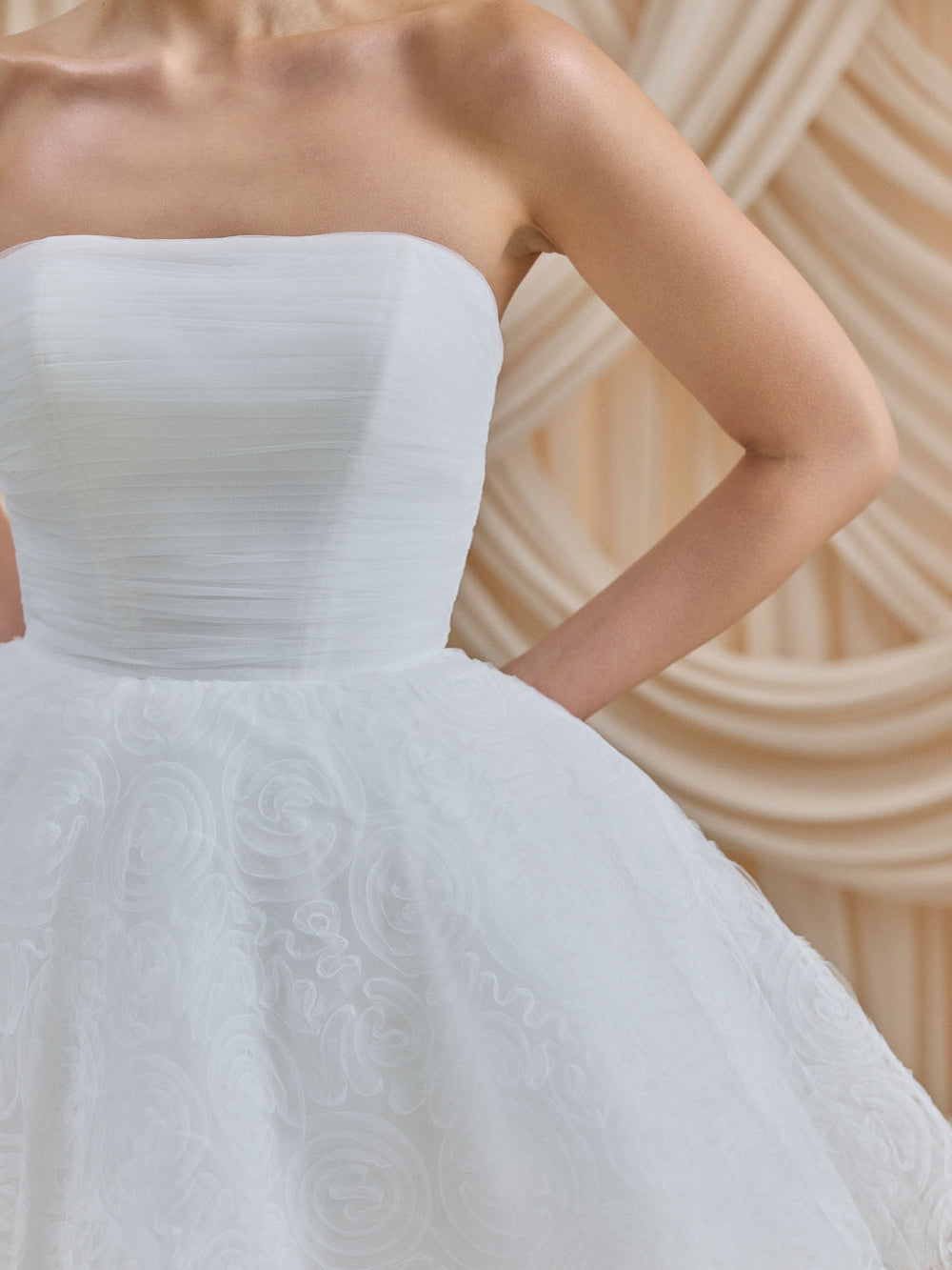 CHARLOTTE MILLS CHELSEA - Ivory Strapless multi-layered tulle mini dress