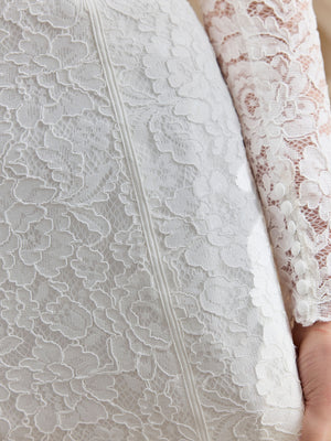 CHARLOTTE MILLS CARRIE - Corded lace sleeves with button detail