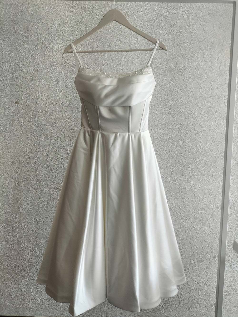 SS2639 - One off dress sample