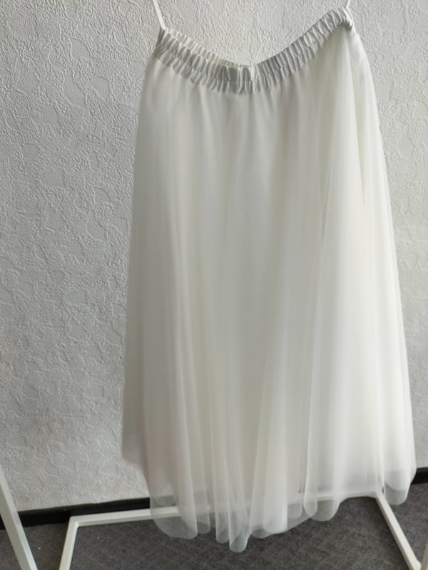 SS2642 - One off skirt sample