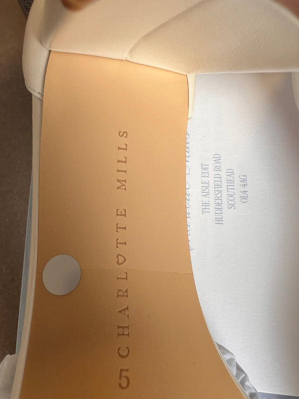 Katie Pearl Wide Fit UK5 - Outlet 68