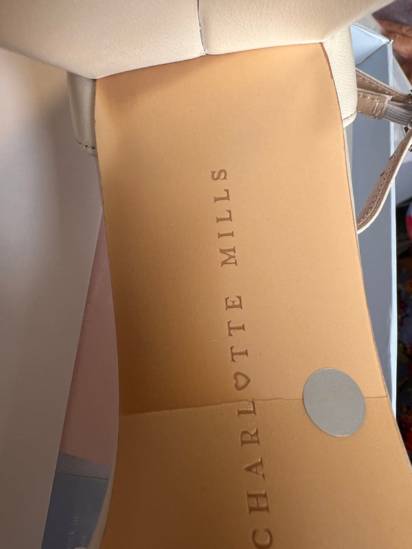 Katie Pearl Wide Fit UK5 - Outlet 68