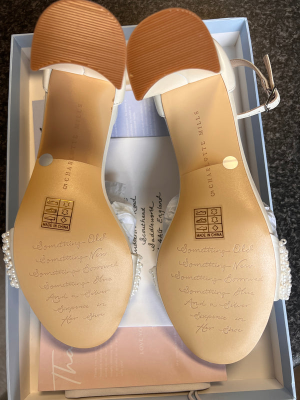 Katie Pearl Wide Fit UK5 - Outlet 71