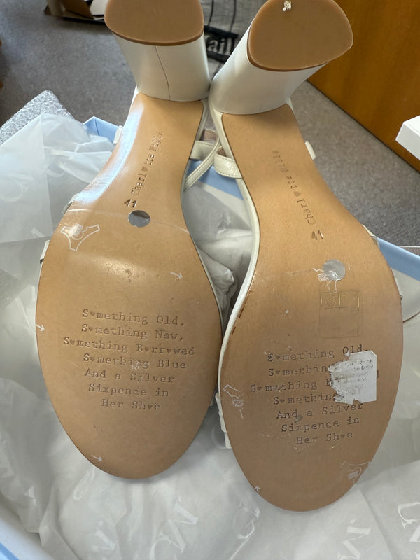 Libby Pearl - Preloved - G6