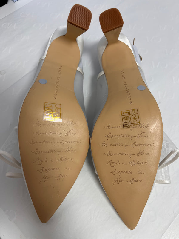 Olivia UK6 - Preloved AF28