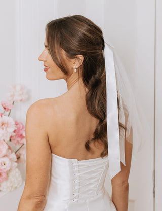 Charlotte Mills Ivory Ribbon Bow Veil